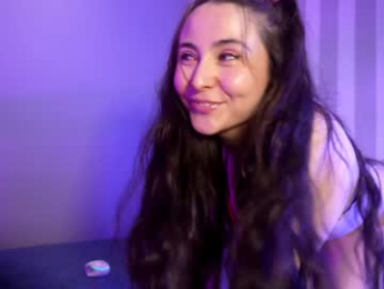 littlee33 chaturbate stream image