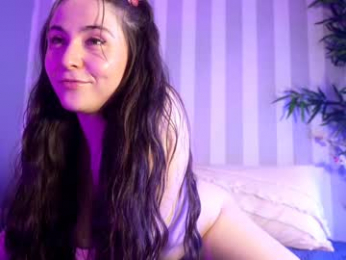 littlee33 chaturbate stream image