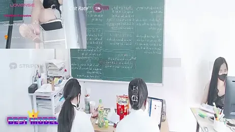 _Math_ stripchat stream image