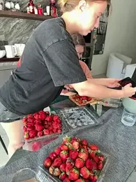 Nura_n_Sarah stripchat stream image