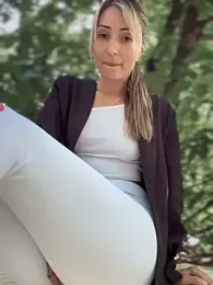 LetsFunKARINA stripchat stream image