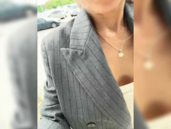 CandyViki bongacams stream image