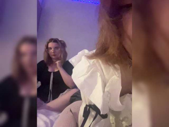 Molly-and-Ewa bongacams stream image