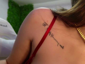 EmilyxJames bongacams stream image