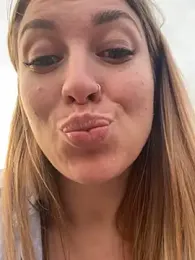 Sweet___Emily stripchat stream image