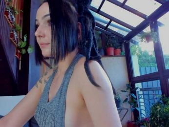 Moona-One bongacams stream image