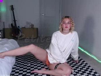 petitebrat chaturbate stream image