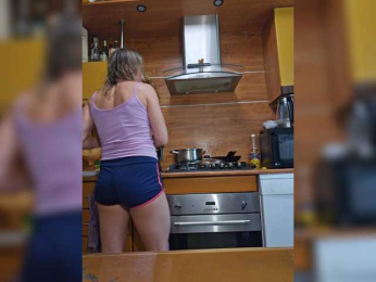 EditaMilf bongacams stream image