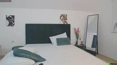 SeniGrande stripchat stream image