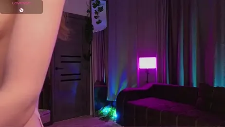 UrLittleVikky stripchat stream image