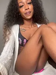 mismialove stripchat stream image, 04.06.2025 05:00