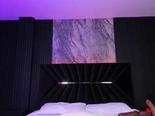 atinxnaugthy camsoda stream image