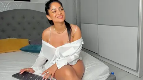 _adelle stripchat stream image