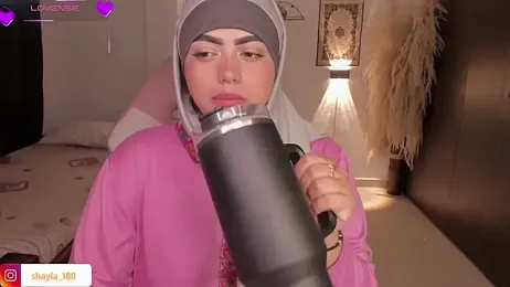 shayla_18 stripchat stream image