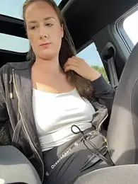 EllaMae stripchat stream image