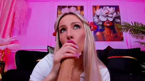 EmillyBronte stripchat stream image