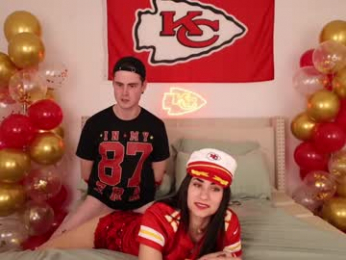 ari_lovexo chaturbate stream image