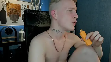 AlexxSweet stripchat stream image