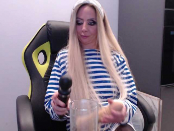 blondalina bongacams stream image