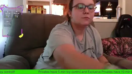 TurtleLady420 stripchat stream image