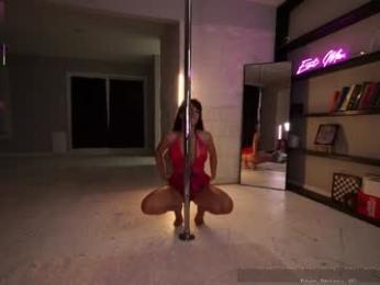rosiebones chaturbate stream image, 07.06.2025 22:00