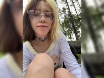 Molly-and-Ewa bongacams stream image