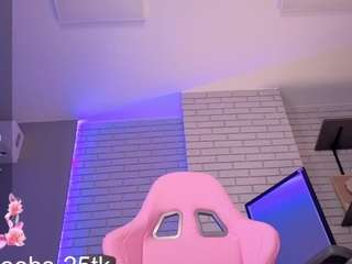 hazel7 camsoda stream image