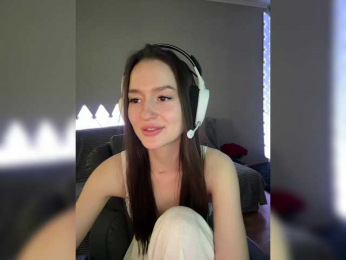 whiteTEA bongacams stream image