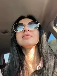 JulliaVegas stripchat stream image