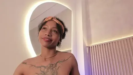 daiana_curly stripchat stream image