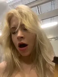 Cum_girlss stripchat stream image