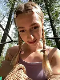 Lia__Love stripchat stream image