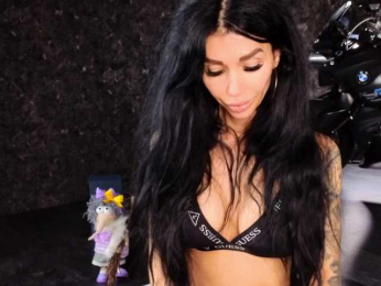 -BABAYAGA- bongacams stream image