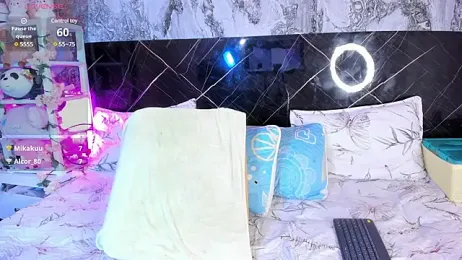 EmilyyGomez stripchat stream image