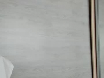 b4by_emilia chaturbate stream image