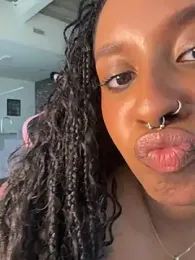 Your_Paris stripchat stream image