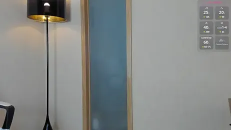 emydollyy stripchat stream image