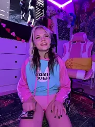 Cutiepiespanks stripchat stream image