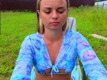 misss-vikki bongacams stream image