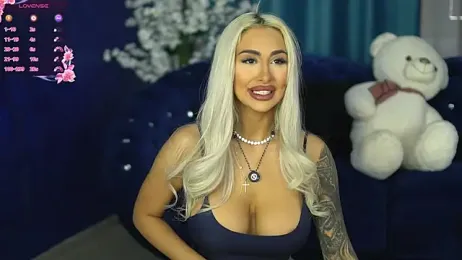 GoldenAmber stripchat stream image