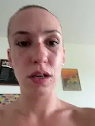 lola_tentatiion stripchat stream image