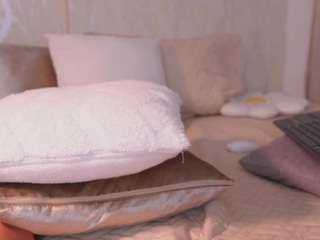 emilybell camsoda stream image