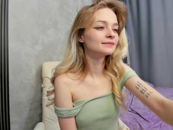 vialeta-baby bongacams stream image