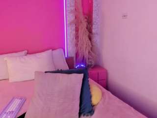 emyliesander camsoda stream image