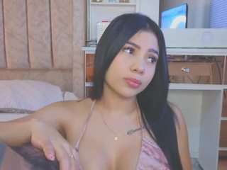 ginaakemi camsoda stream image