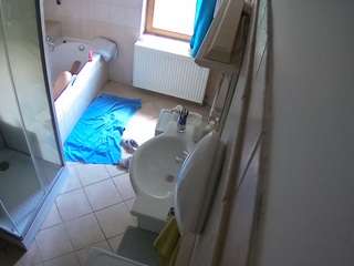 voyeurcam-julmodels-bath-2nd-2 camsoda stream image