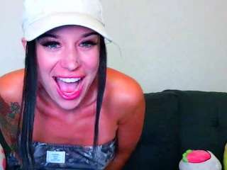 tighttinymilf camsoda stream image