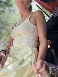 LetsFunKARINA stripchat stream image