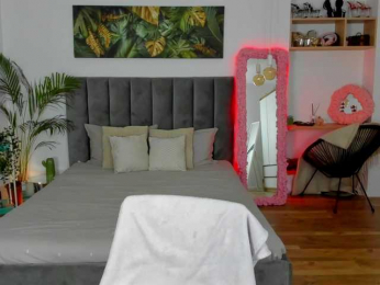 Fancy-t33n bongacams stream image