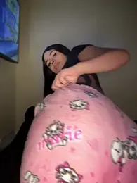 Laura-Khalifa stripchat stream image